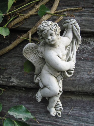 KPQ46 Small Hanging Cherub Plaque KPQ46 Small Hanging Cherub Plaque